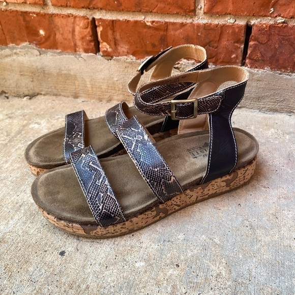 Spring Step L'Artiste Womens 42 Christina Black Multi Reptile Ankle Strap Sandal - Picture 1 of 9